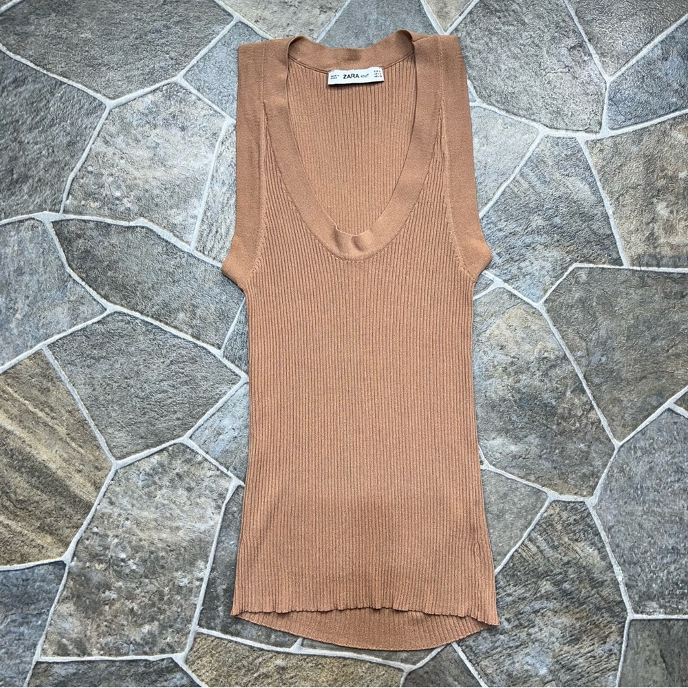 Zara Knit Ribbed Tank Top - Picture 4 of 9